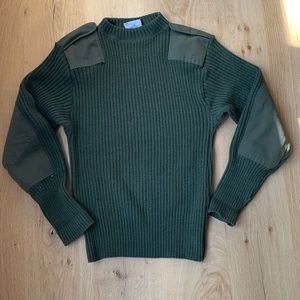 DSCP Valor Collection 100% Wool Ribbed Sweater in Army Green